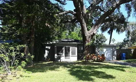 5113 15th Avenue N St Petersburg FL 33710