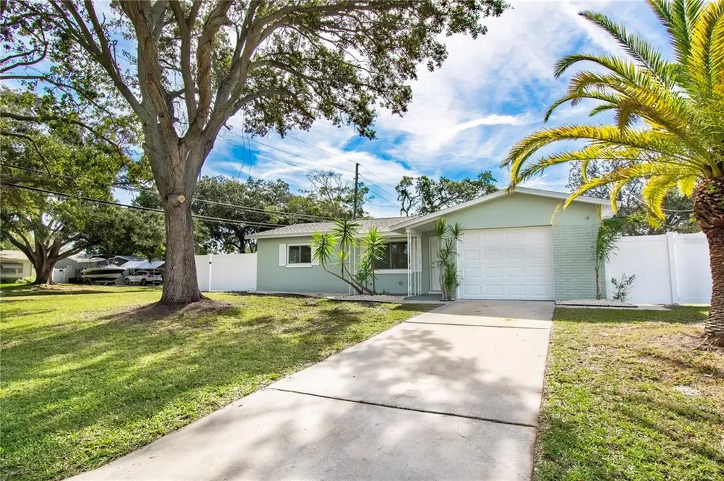3202 21st Place SW Largo FL 33774
