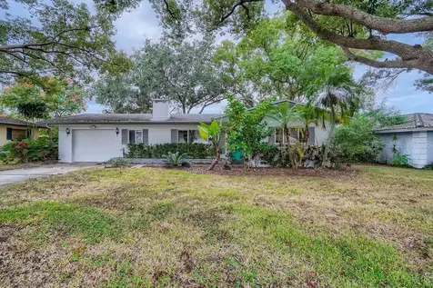 1932 Valencia Way Clearwater FL 33764