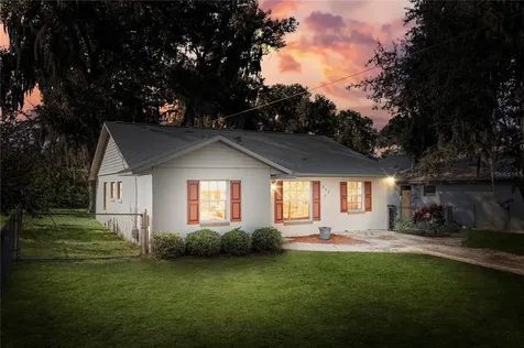 392 Cr 487 Lake Panasoffkee FL 33538