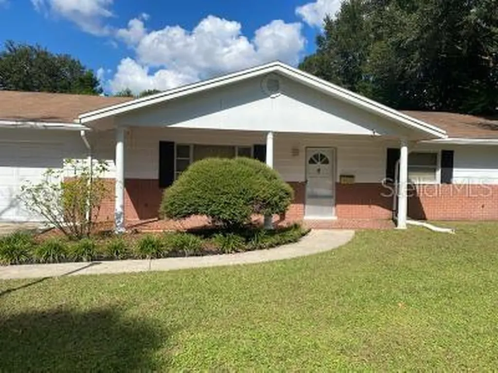 2525 Lake Ellen Circle Tampa FL 33618