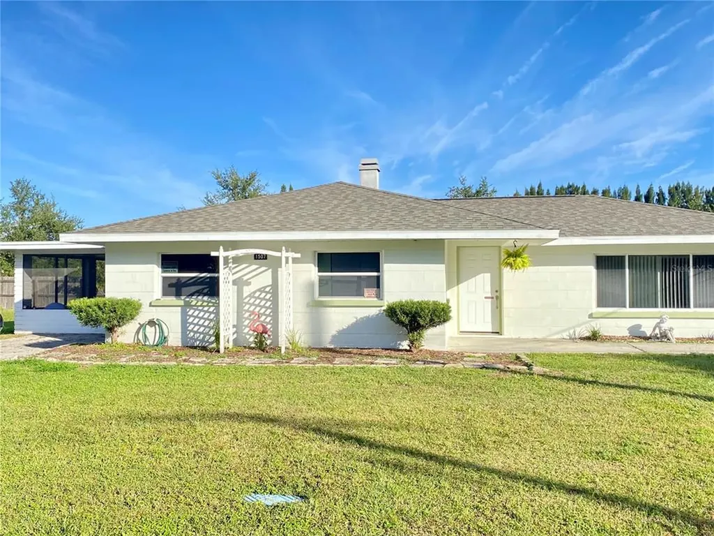 1507 54th Avenue Drive W Bradenton FL 34207