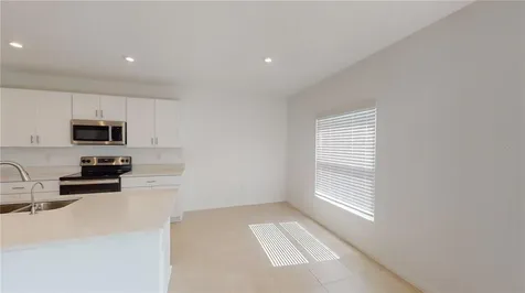 316 Citrine Loop Kissimmee FL 34758