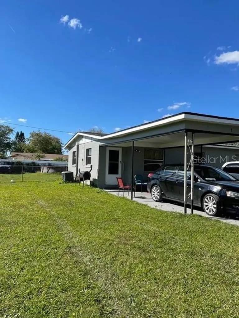 2626 N Beaumont Avenue Kissimmee FL 34741