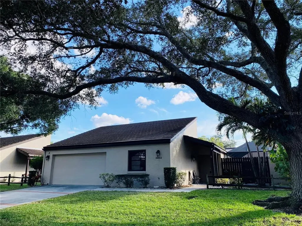 3662 Glen Oaks Manor Drive Sarasota FL 34232