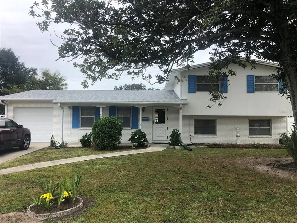 6012 Mornay Drive Tampa FL 33615