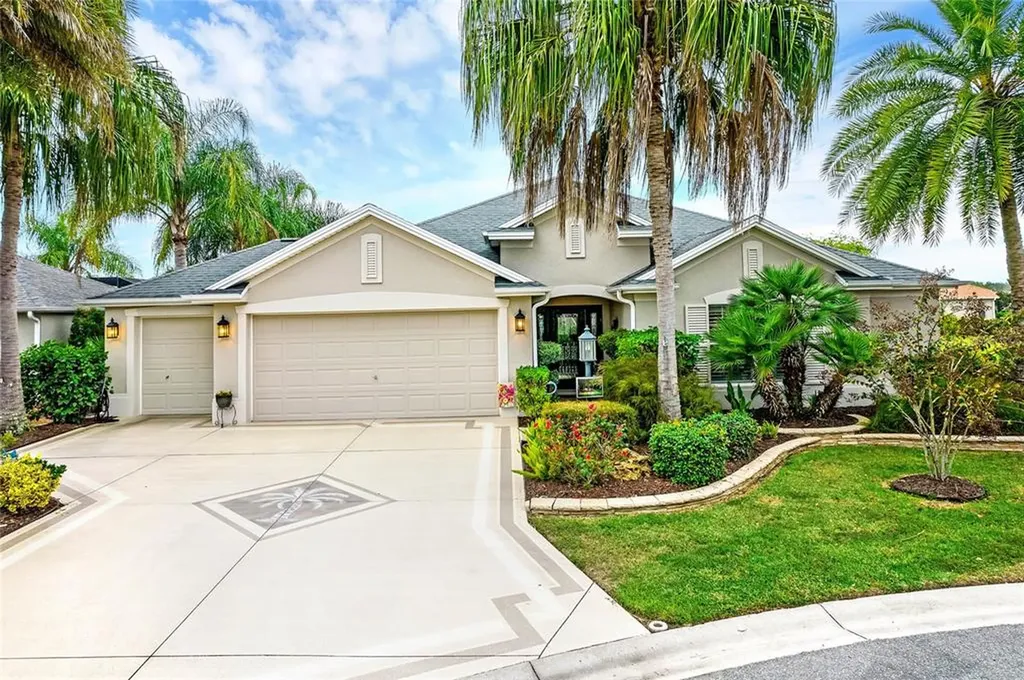 1911 Quiet Oak Court The Villages FL 32162