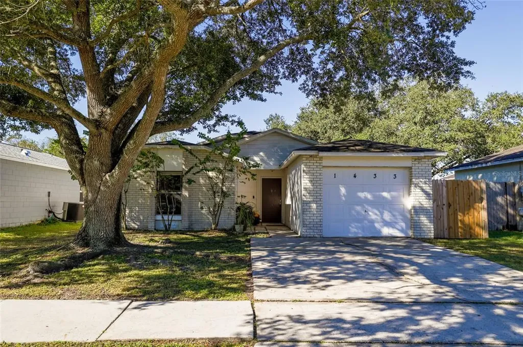1433 Thistledown Drive Brandon FL 33510