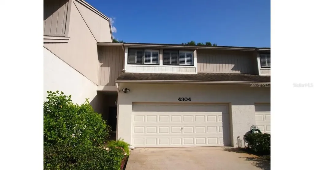 4304 Golf Club Lane Tampa FL 33618