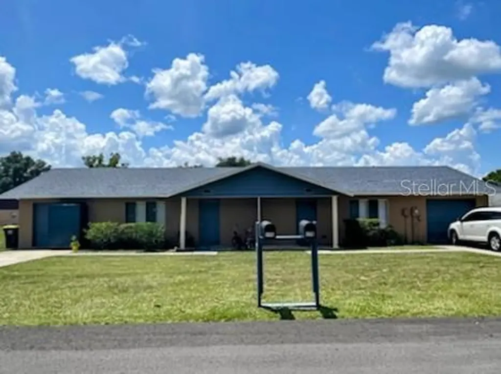 175/179 Julie Lane Auburndale FL 33823