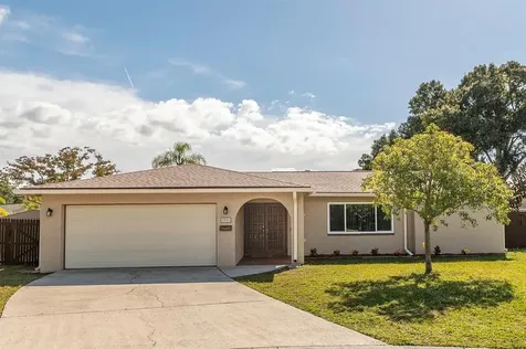 1936 76th Avenue N St Petersburg FL 33702