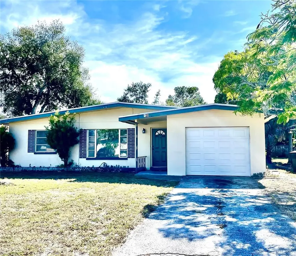 820 51st Avenue S St Petersburg FL 33705