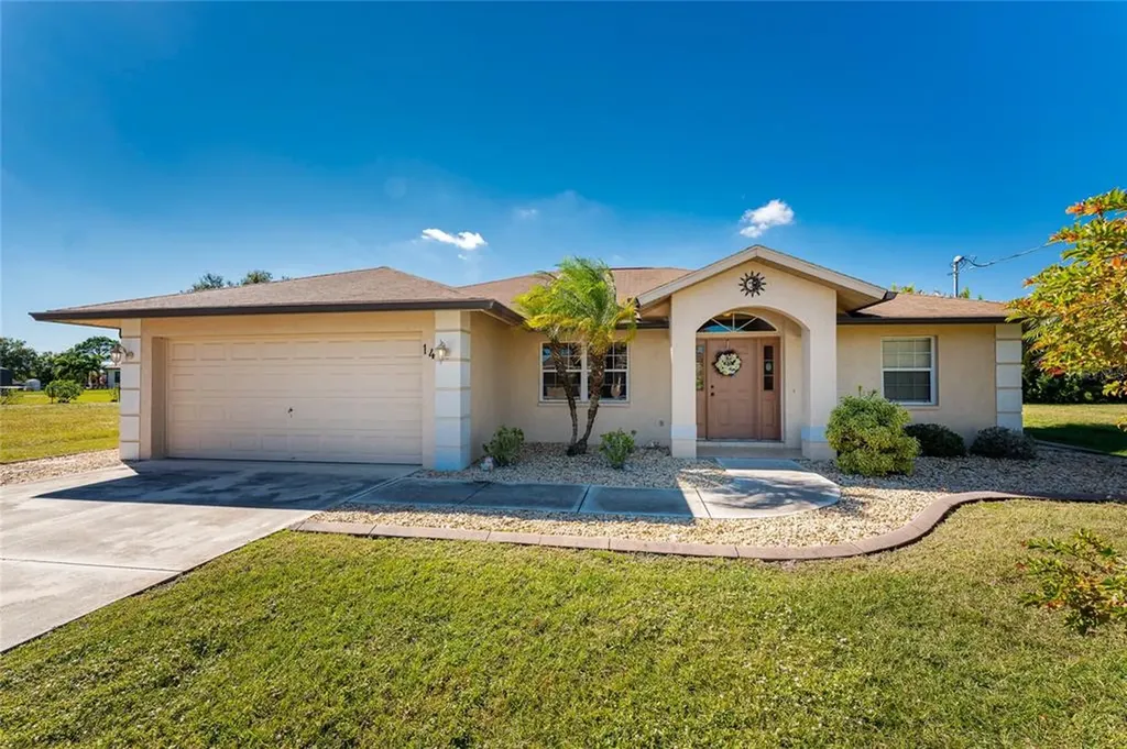 14 Clubhouse Court Rotonda West FL 33947