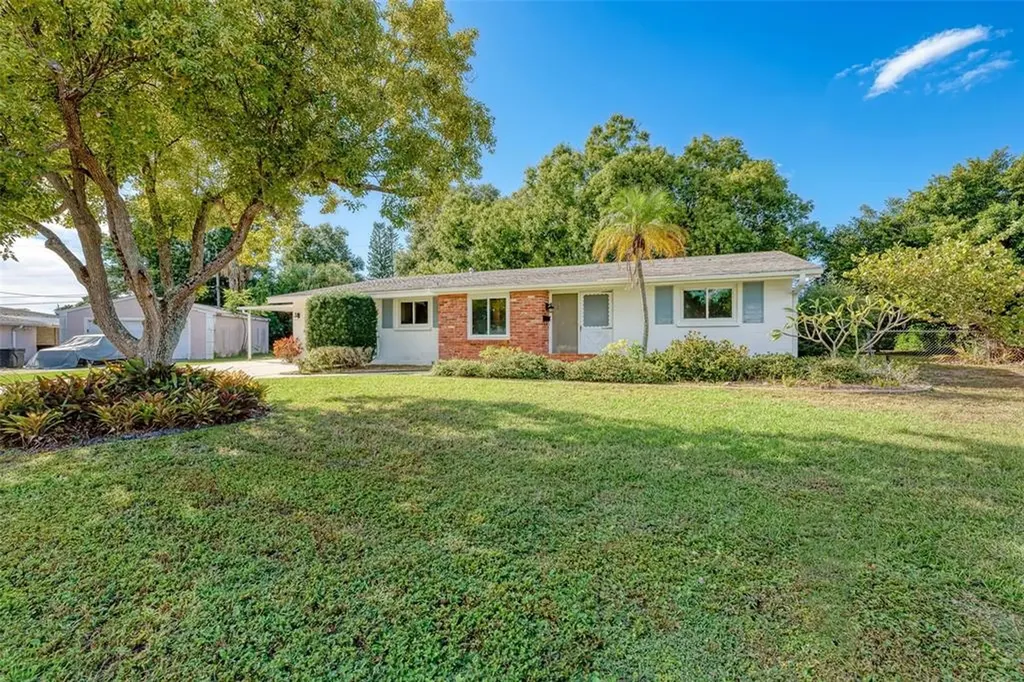 6228 Case Avenue Bradenton FL 34207