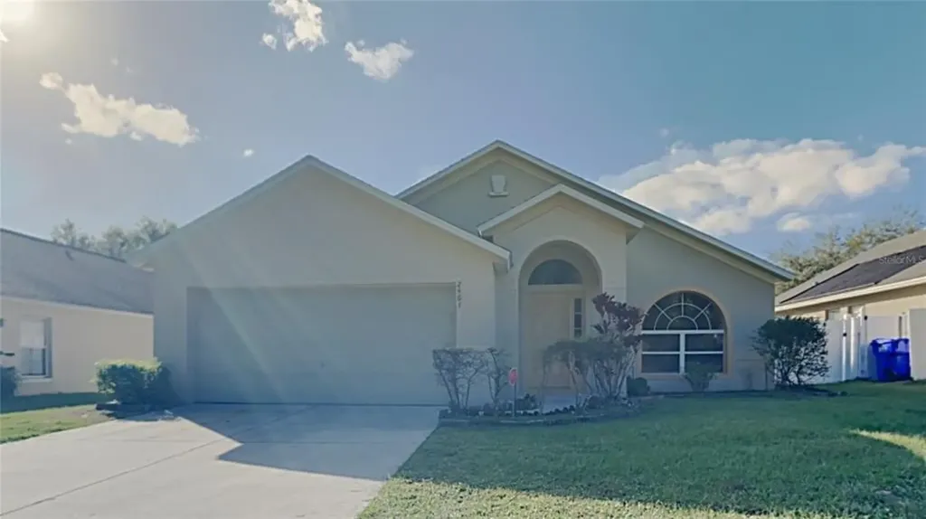 2461 Merry Road Tavares FL 32778