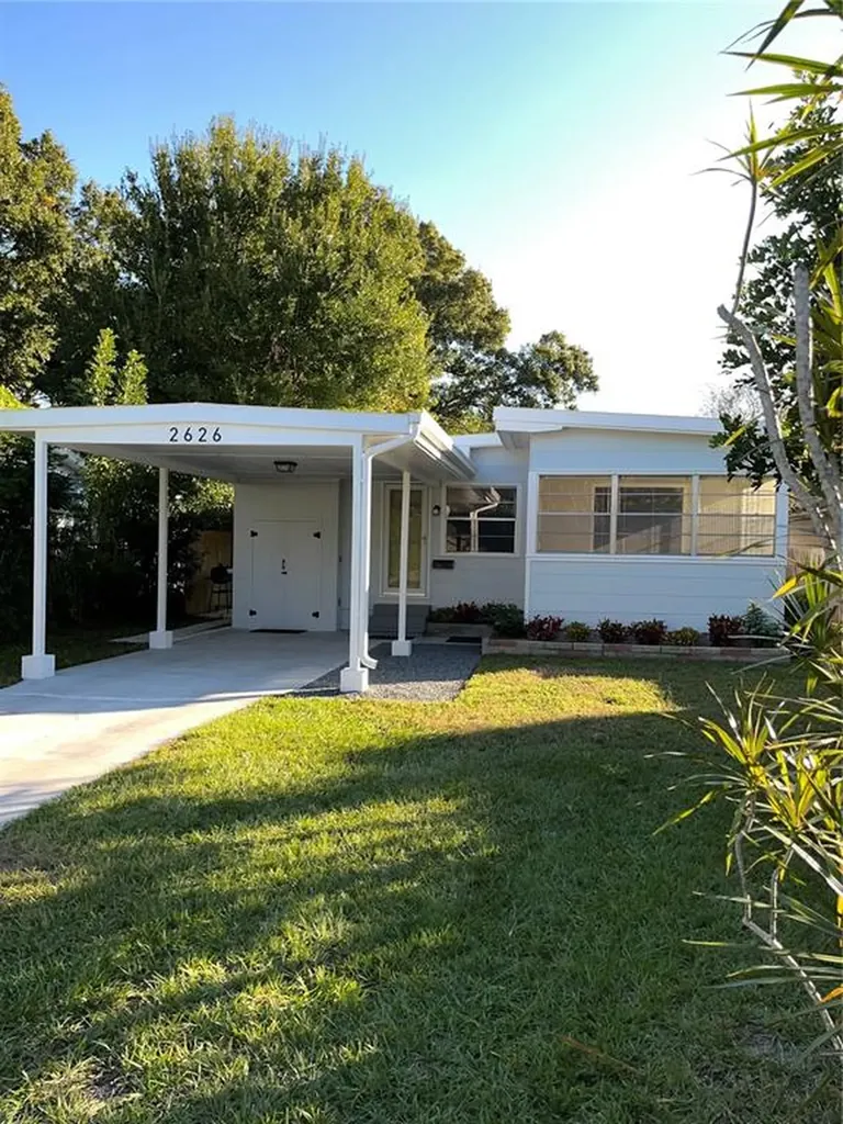 2626 16th Avenue N St Petersburg FL 33713
