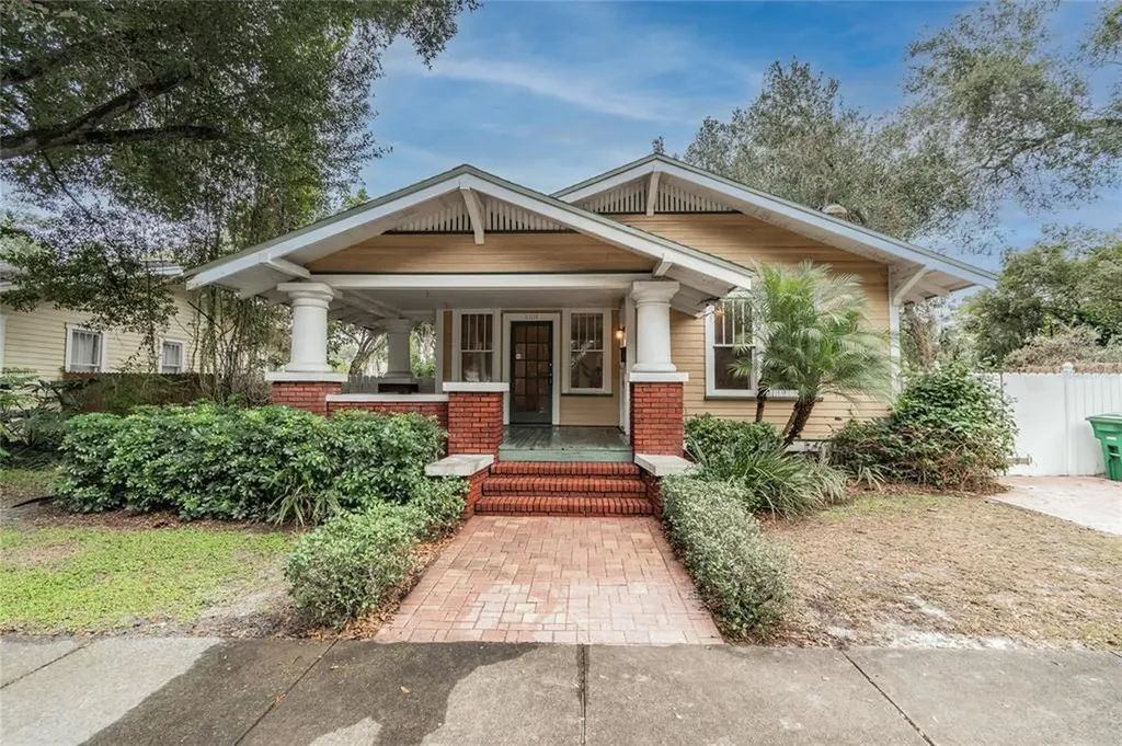6104 N Suwanee Avenue Tampa FL 33604