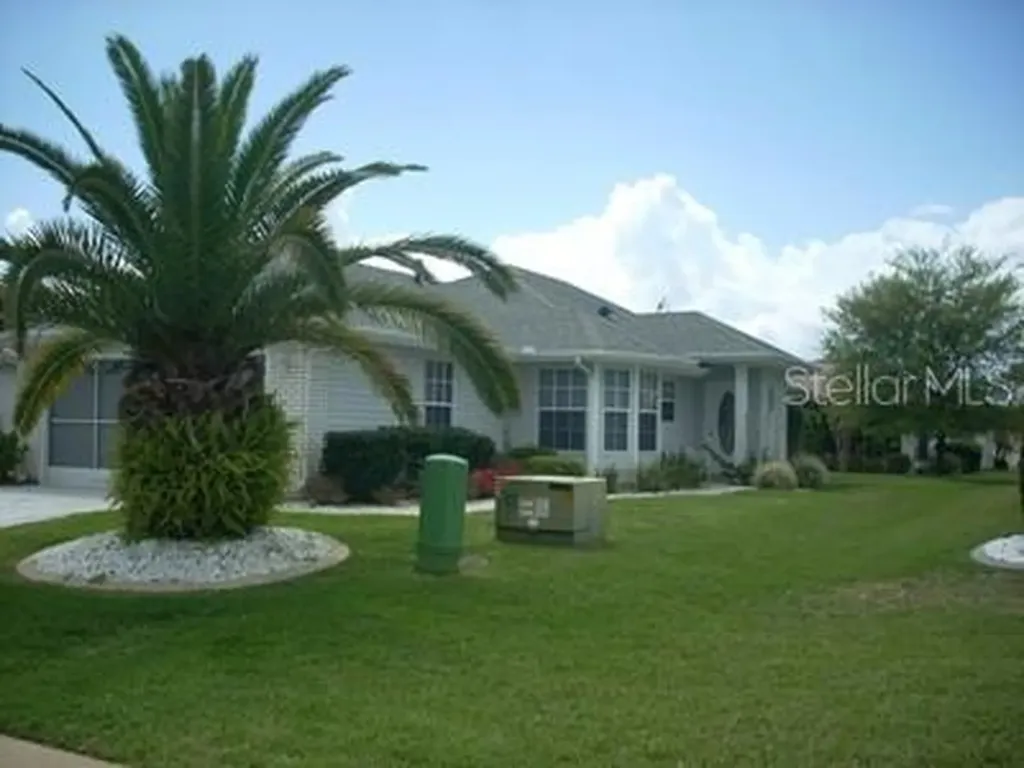 22207 Oxford Heights Drive Leesburg FL 34748