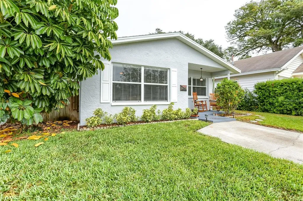 1505 18th Avenue N St Petersburg FL 33704