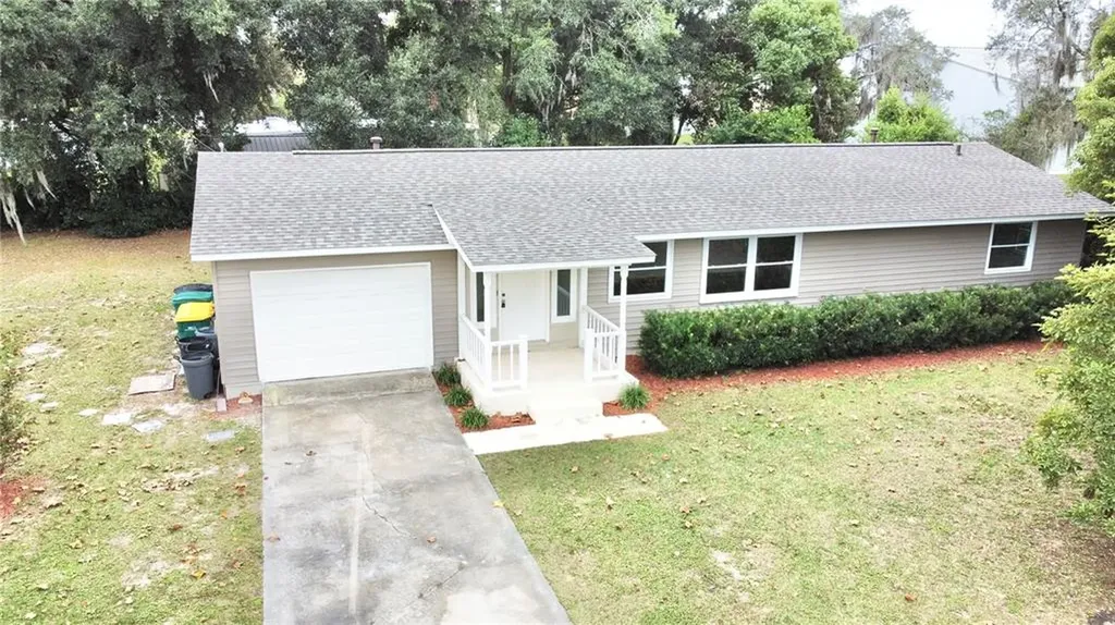 212 W Idlewild Avenue Eustis FL 32726