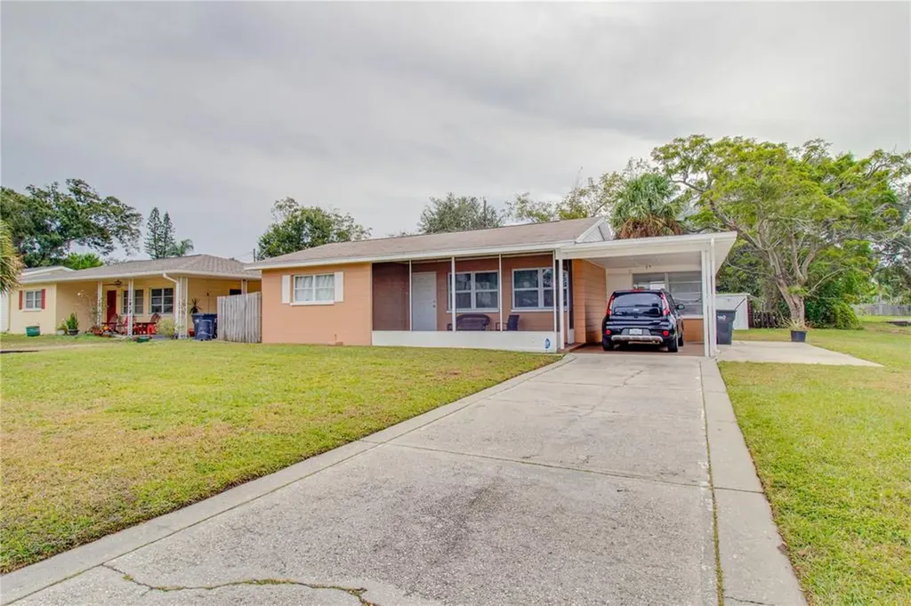 5488 49th Avenue N St Petersburg FL 33709