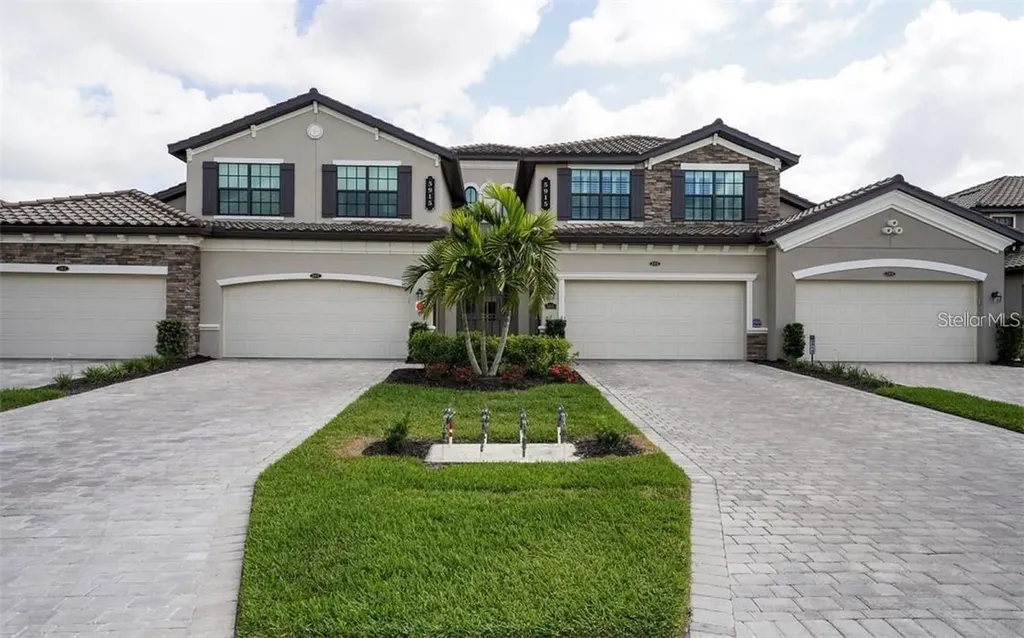 5915 Wake Forest Run Bradenton FL 34211