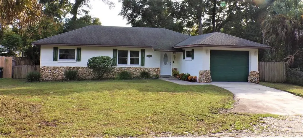 1408 E Carolina Avenue Deland FL 32724