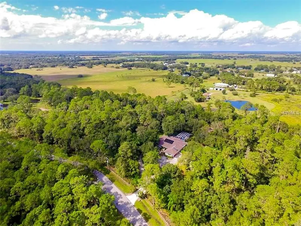 13925 N Branch Road Sarasota FL 34240