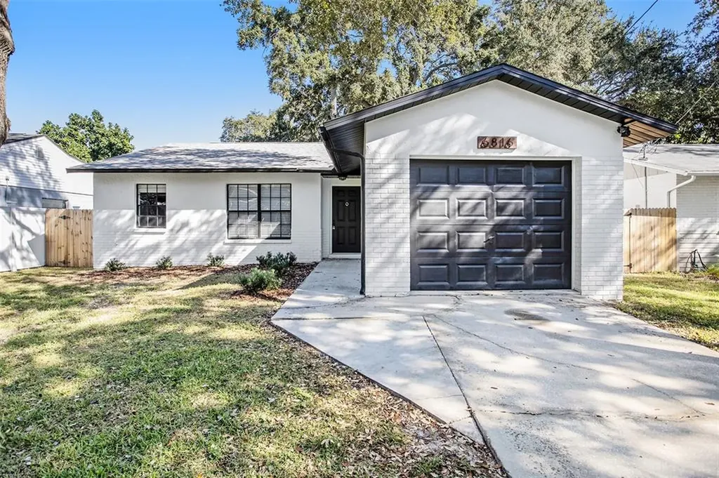 6816 S Dauphin Avenue Tampa FL 33611