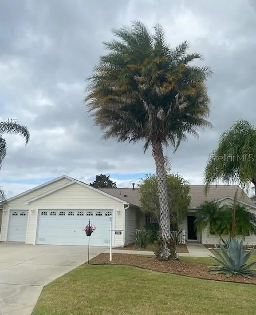 2390 St George Avenue The Villages FL 32162