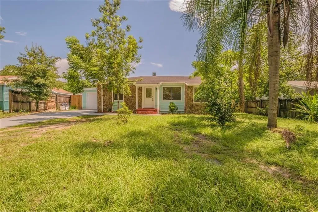 512 W Juneau Street Tampa FL 33604