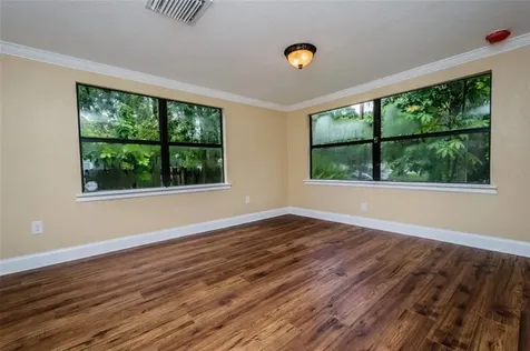 512 W Juneau Street Tampa FL 33604