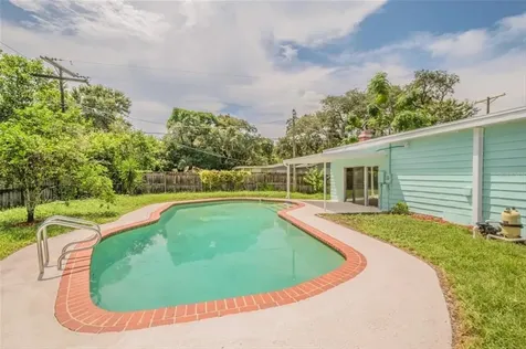 512 W Juneau Street Tampa FL 33604