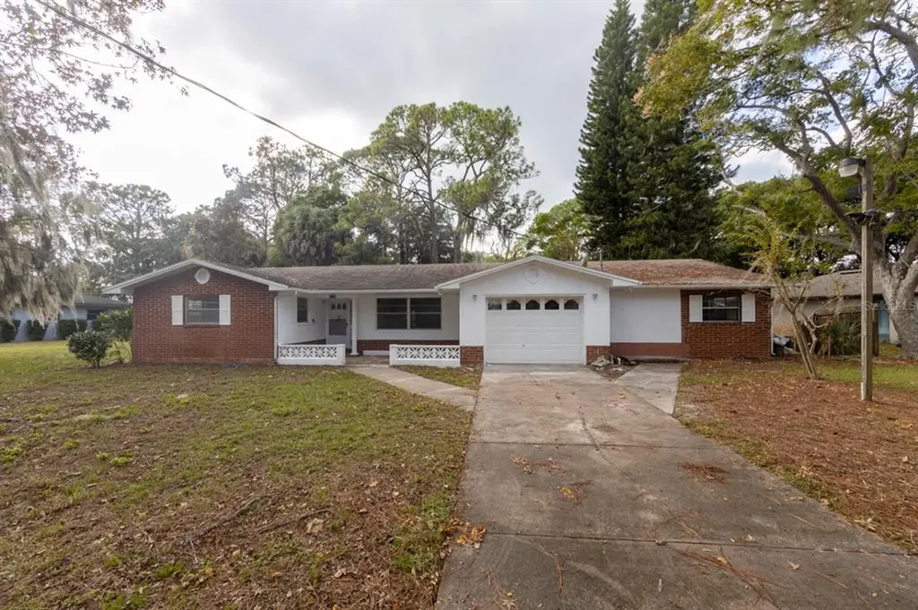 15238 Colley Drive Tavares FL 32778
