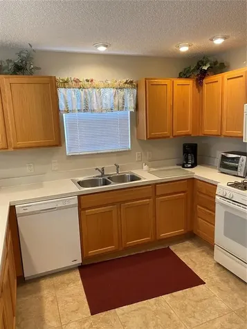 8873 SE 168th Tailfer Street The Villages FL 32162