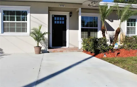 3905 W Pearl Avenue Tampa FL 33611