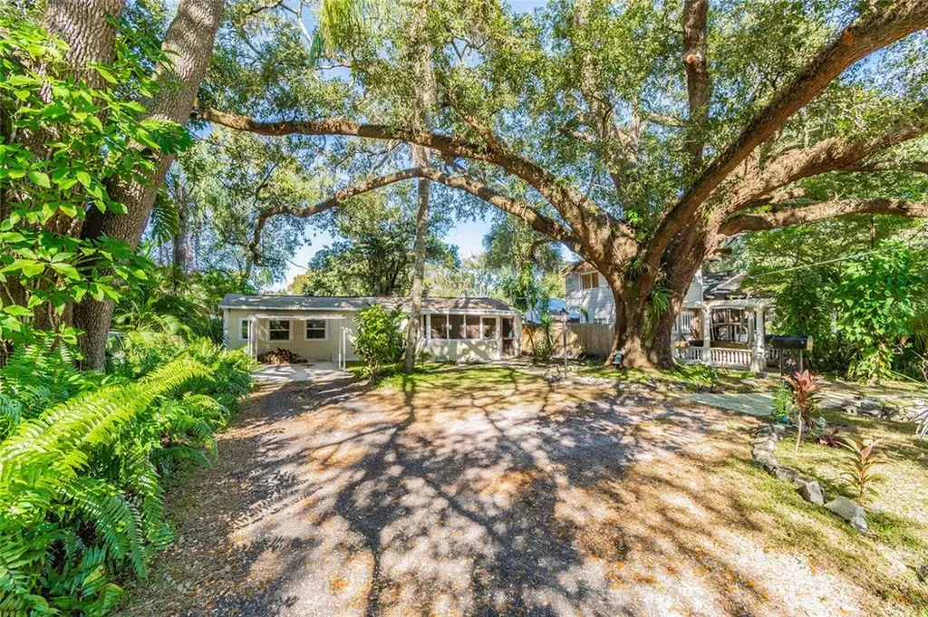 115 W Hollywood Street Tampa FL 33604