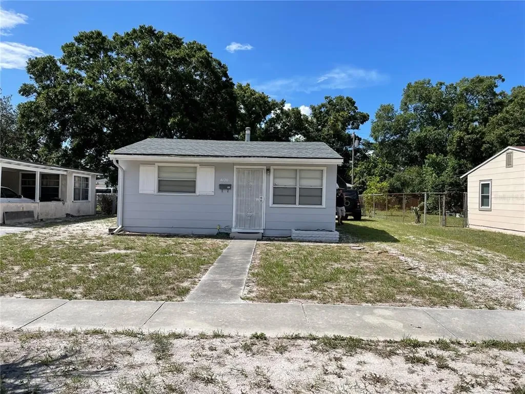 4120 11th Avenue S St Petersburg FL 33711