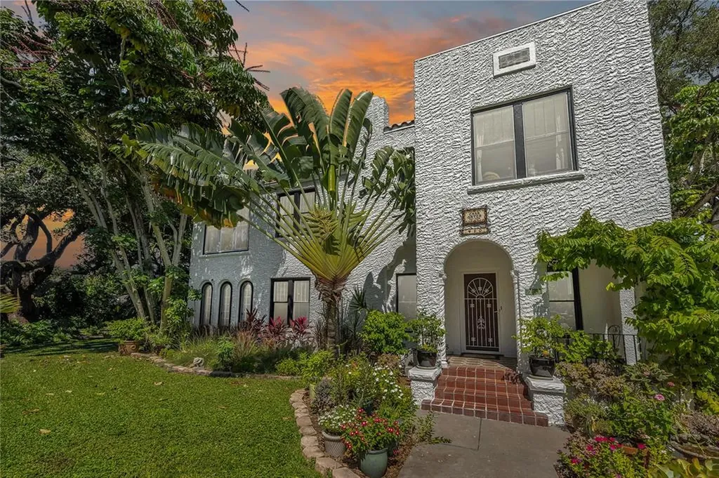410 Jasmine Way Clearwater FL 33756