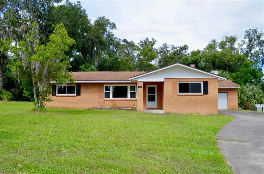 415 W Blue Springs Avenue Orange City FL 32763