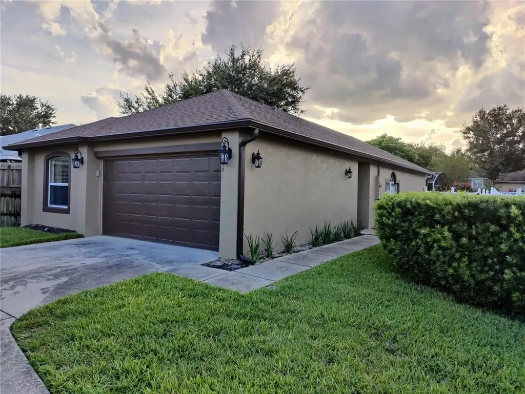 5655 New Cambridge Road Orlando FL 32810