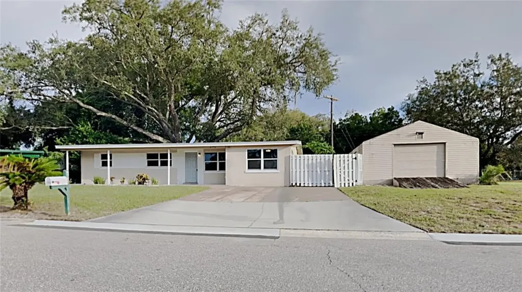 4174 Caywood Circle Orlando FL 32810