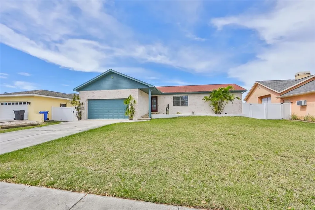 6524 Santiago Court Apollo Beach FL 33572