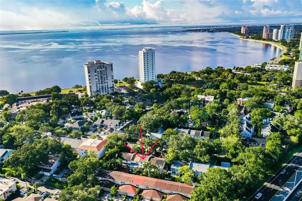 2539 W Maryland Avenue Tampa FL 33629