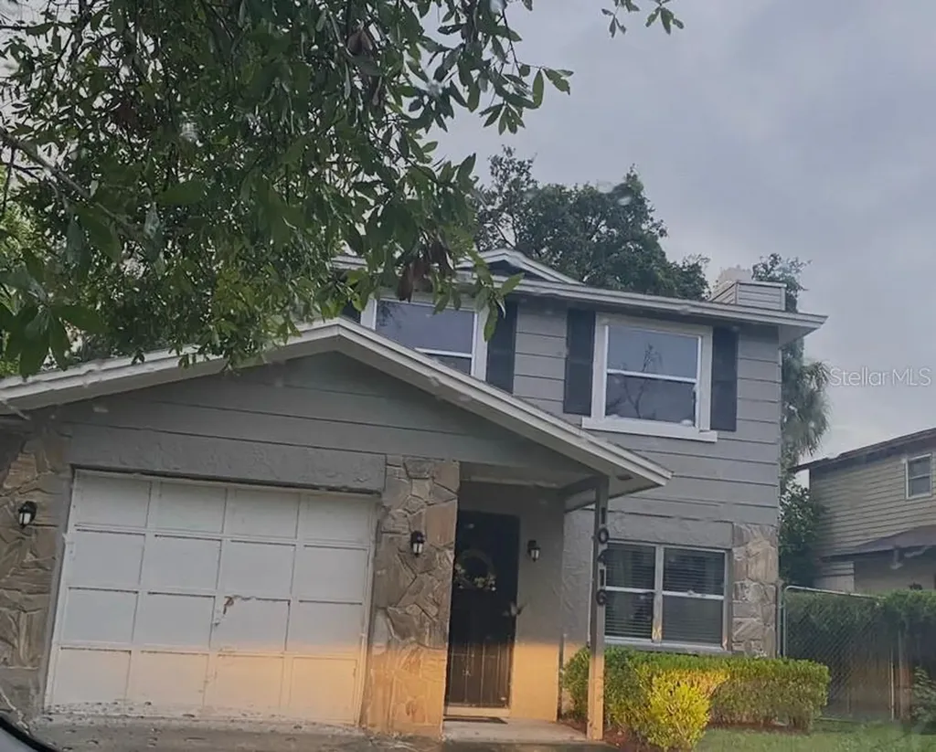 10416 N Oklawaha Avenue Tampa FL 33617
