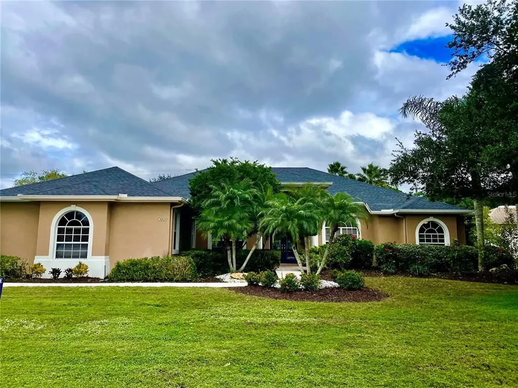 7650 Partridge Street Circle Bradenton FL 34202