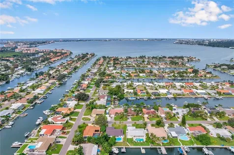 4564 39th Street S St Petersburg FL 33711