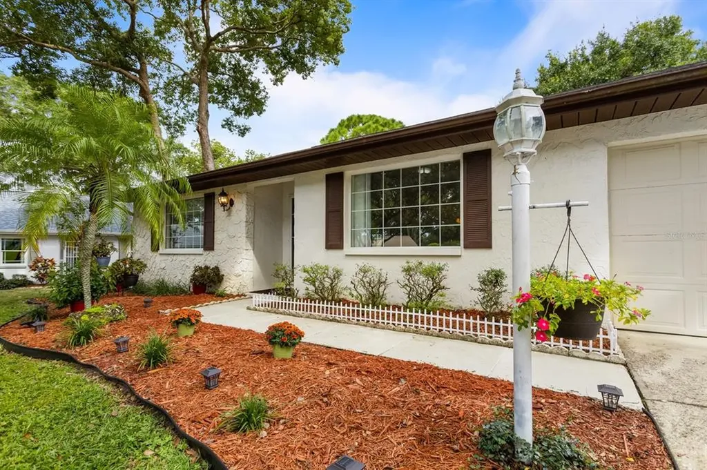 1717 Caledonia Court Palm Harbor FL 34684