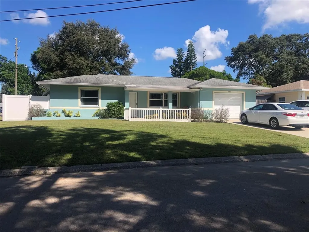 5497 37th Avenue N St Petersburg FL 33710