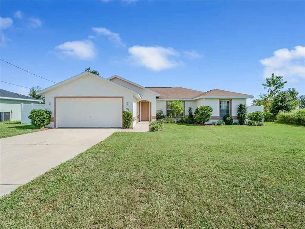 121 Juniper Loop Circle Ocala FL 34480